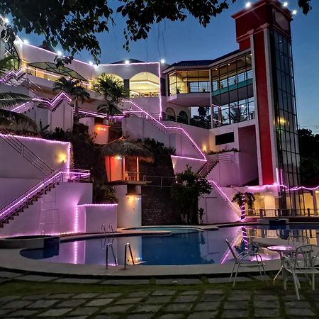 Bohol Plaza Mountain Resort And Restaurant Dauis Bagian luar foto