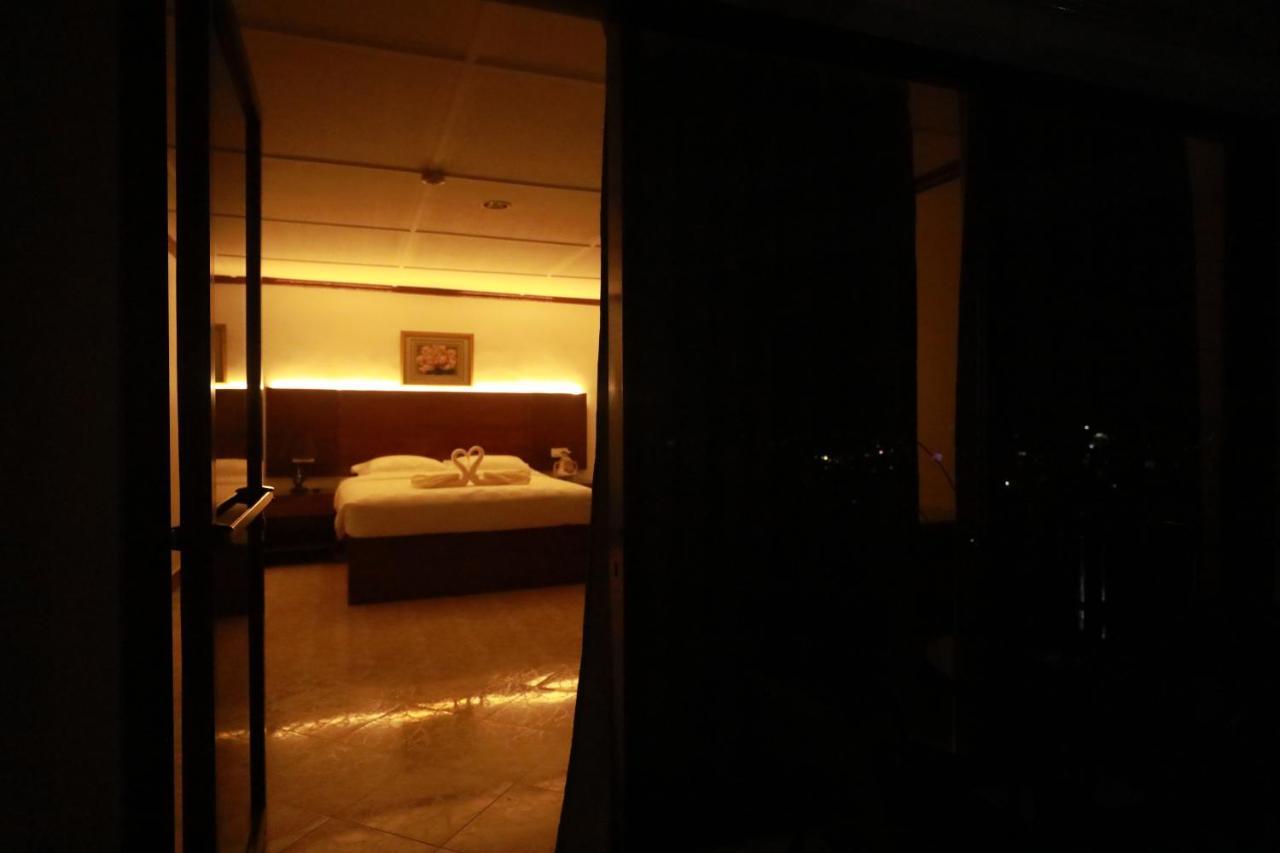 Bohol Plaza Mountain Resort And Restaurant Dauis Bagian luar foto