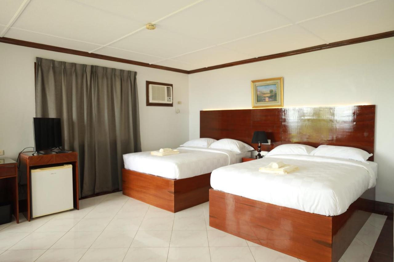 Bohol Plaza Mountain Resort And Restaurant Dauis Bagian luar foto