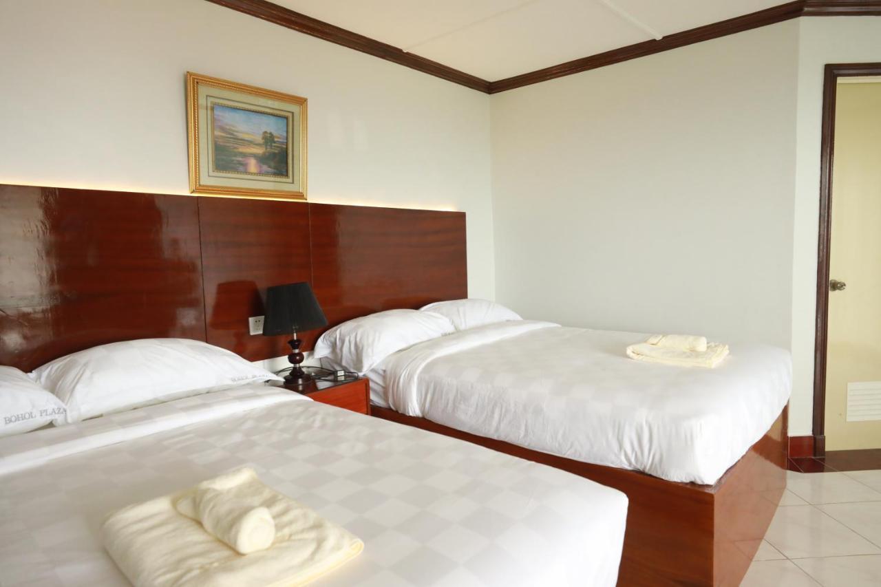 Bohol Plaza Mountain Resort And Restaurant Dauis Bagian luar foto
