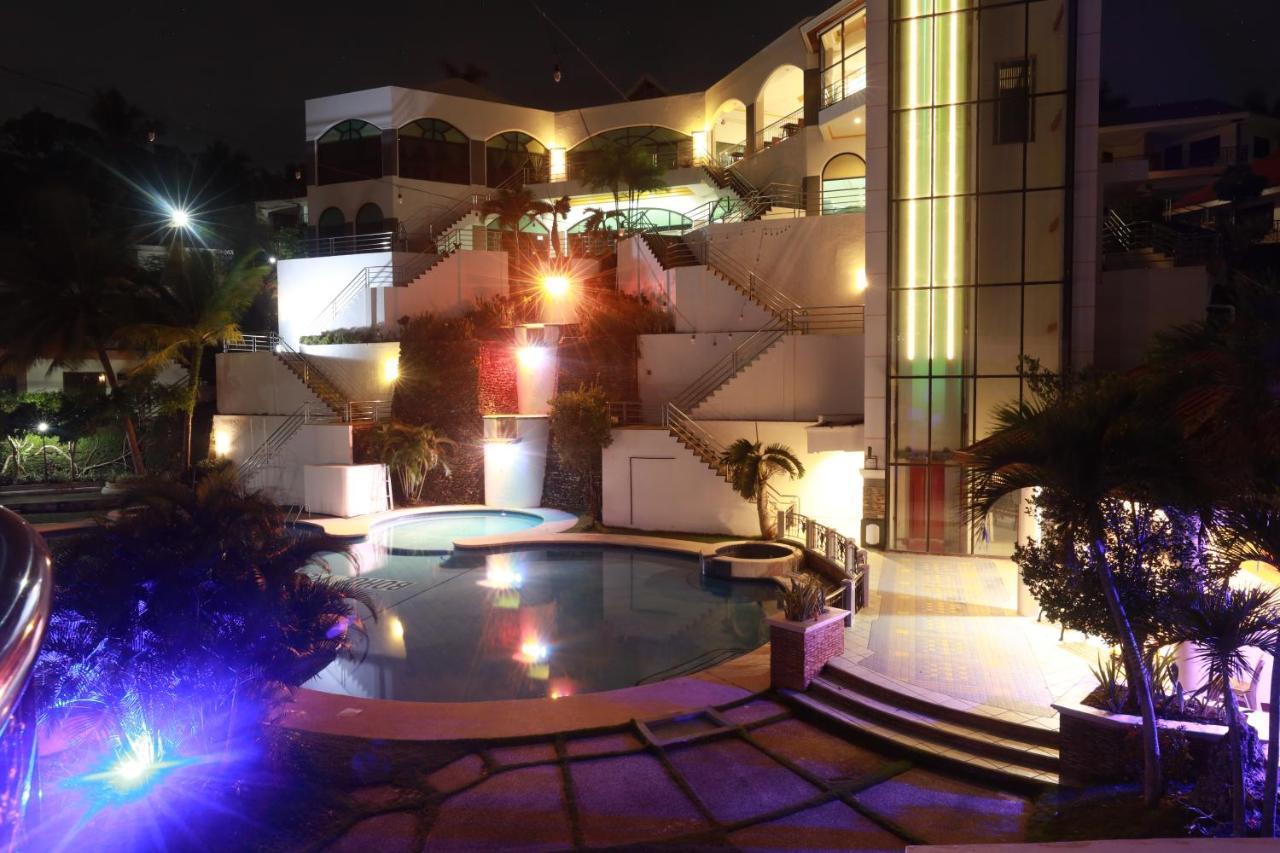 Bohol Plaza Mountain Resort And Restaurant Dauis Bagian luar foto